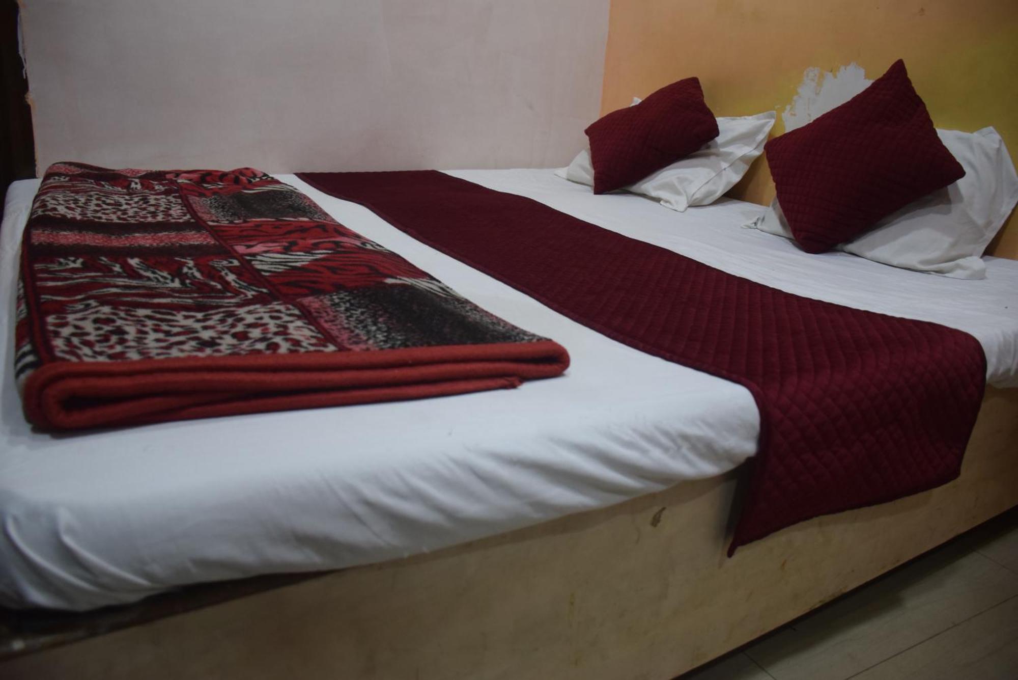 Hotel Thakur Ji Bhopal Extérieur photo