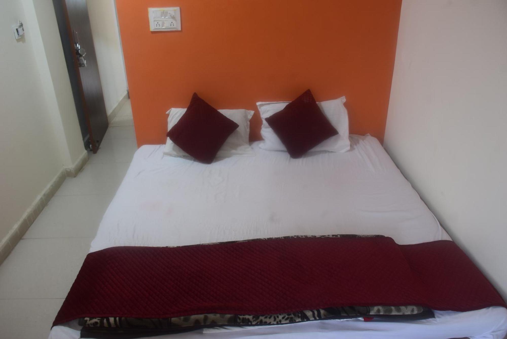 Hotel Thakur Ji Bhopal Extérieur photo
