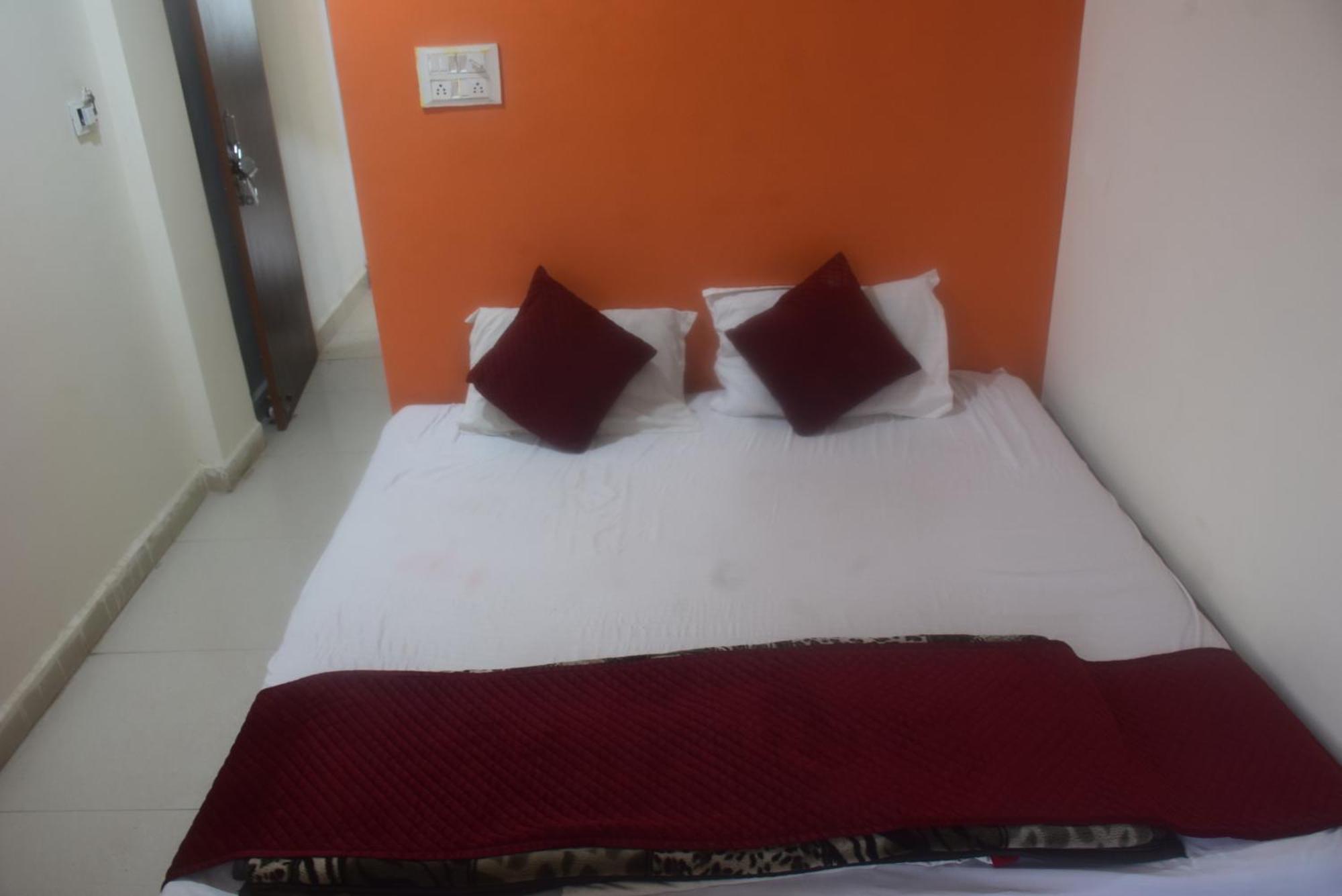 Hotel Thakur Ji Bhopal Extérieur photo