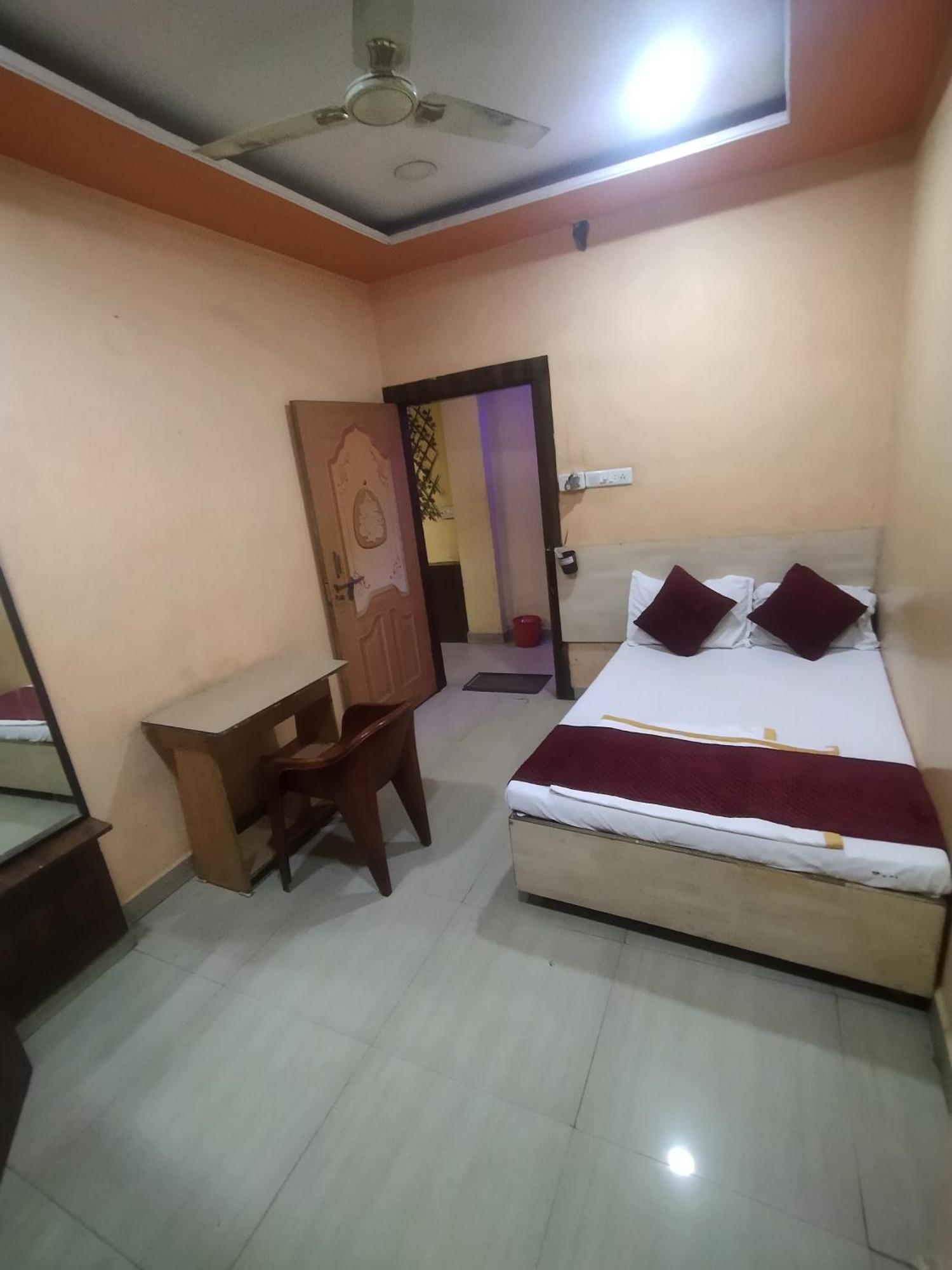 Hotel Thakur Ji Bhopal Extérieur photo