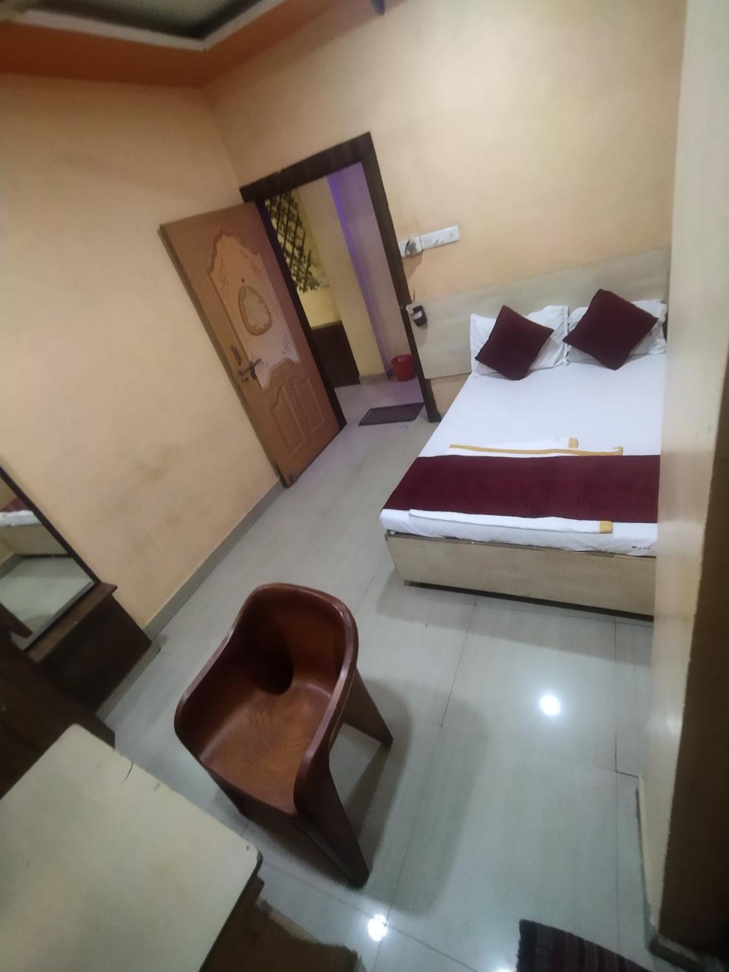 Hotel Thakur Ji Bhopal Extérieur photo