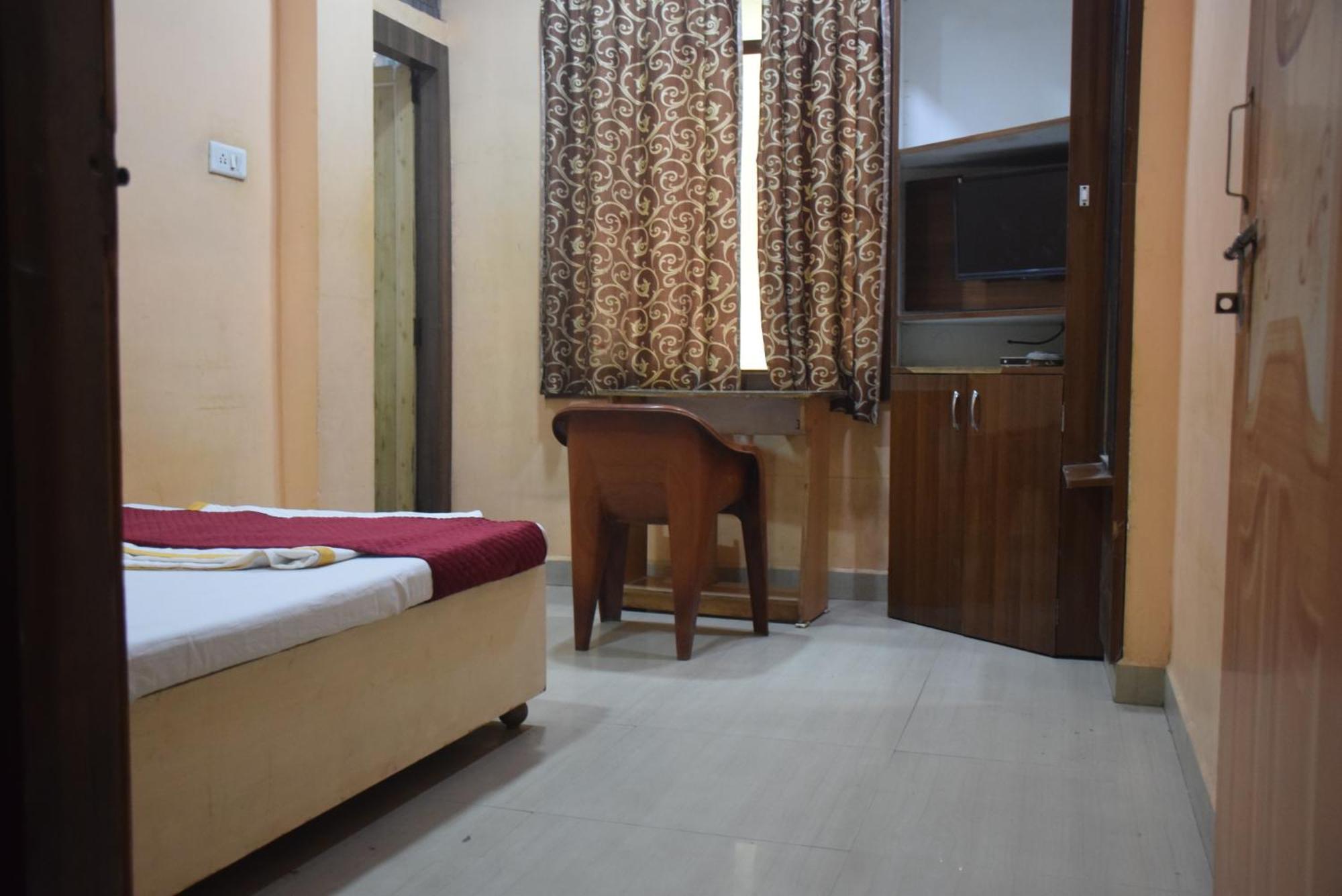 Hotel Thakur Ji Bhopal Extérieur photo